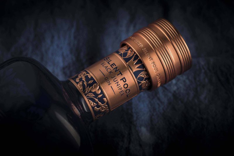 Silent Pool Black Juniper - die-cast stopper and Marque neck wrap by Signet