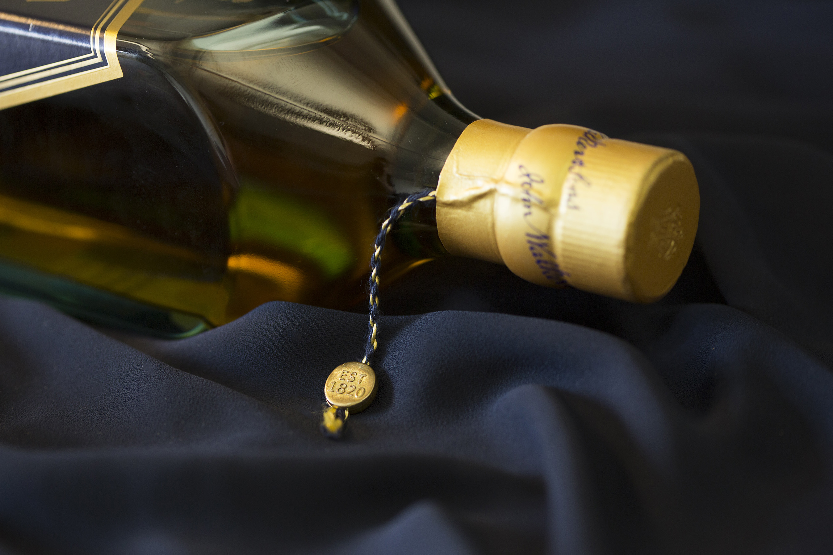 Bottle Sealing Wax vs Tamper Evident Seals vs Heat Shrink Wrap The